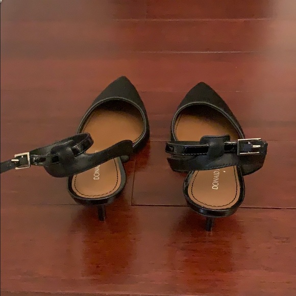 Donald J Pliner sling back pump heel (2.5 inches) - Picture 3 of 3